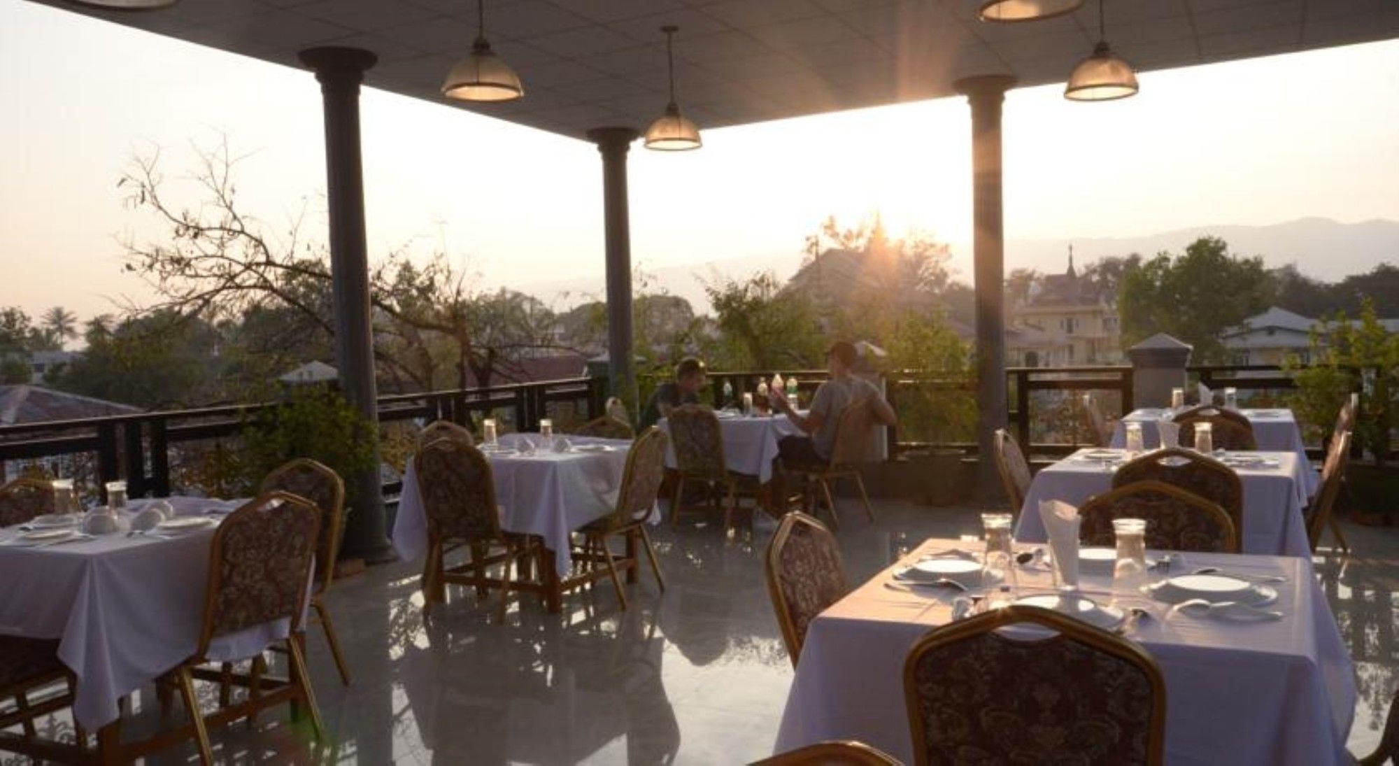 Inlay Palace Hotel Nyaung Shwe Dış mekan fotoğraf